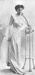 Emily Katherine Blair in The Sketch 15 december 1909
