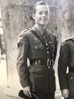 Cyril Gordon in military uniform